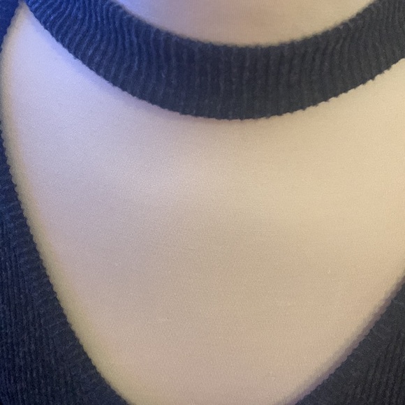 Forever 21 shirt preowned - Picture 2 of 3